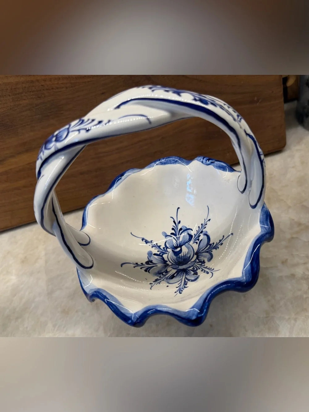 Vintage 5” ceramic basket blue & white candy dish